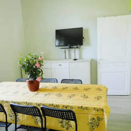 Du Galant Appartement Brantôme